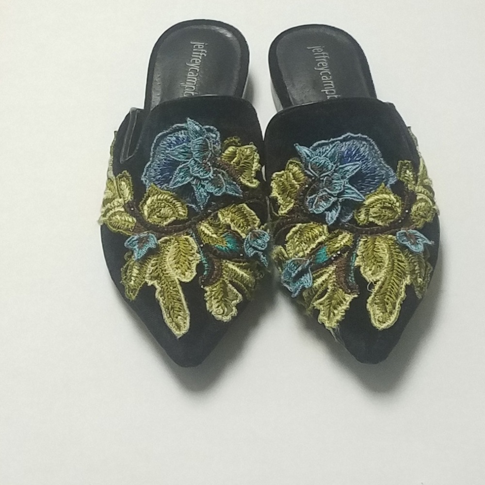 Jeffrey Campbell Claes Applique Velvet Mule